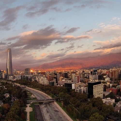 asesinaenserie:  archatlas:  Aerial Photographs : Chile Gonzalo Zúñiga  Mi país es la cumbia 