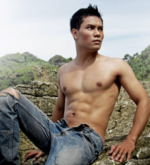 busankim:  http://jskbusan.blogspot.kr/search/label/Asian%20Male%20Models 