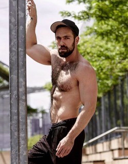 Hot Hairy Men