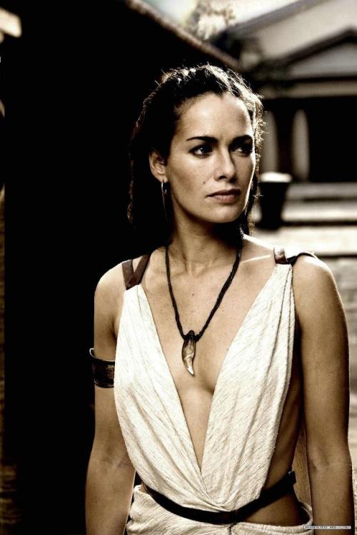 thetortiest:  Lena Headey | 300