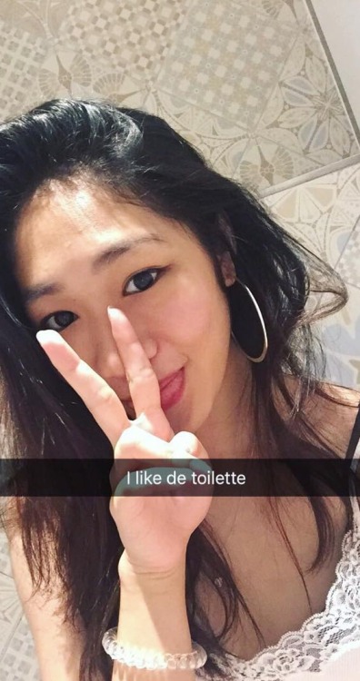 sgphotosharing: iwillfuckyouup: sgporegirls: tell me what yall will do to her Me 2  Singapore 100++ 