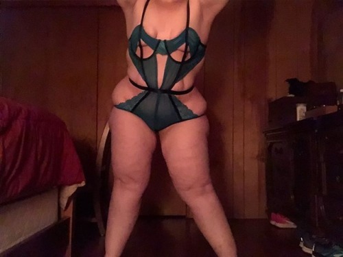 Porn Pics my-thick-pics:  @whootyonfire