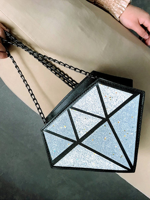ihellofebruary: Women Star Glitter Detail Chain Bag Crossbody BagCheck out HEREMore interesting bags
