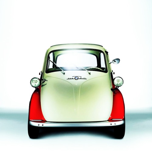 Porn asaucerfulofwheels:  Isetta  photos