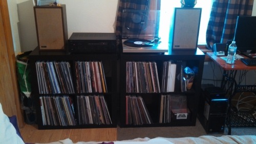 fucking-vinyl: Got a new set up today! Pioneer PL-100 Yamaha AX-400/u Advent Model 3 Speakers.  