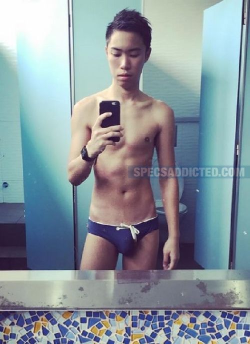 singaporechap: passbysg: Passbysg.tumblr.com Eugene! He’s a sexy and hottie btm (: Having a tight ho