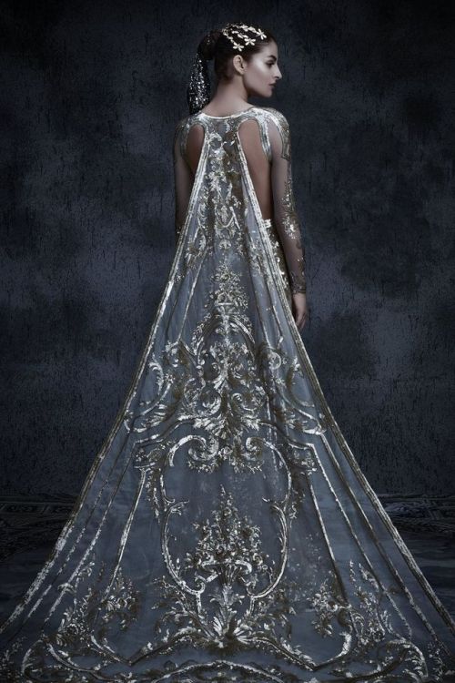 smuttine:couture-constellation:Michael Cinco |Fall/Winter 2017-18*0*