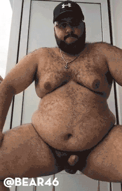 bigboyzplace:  fatmanloves:  kayvko:  WOW  Mmmmm   SEXY BIG BOY