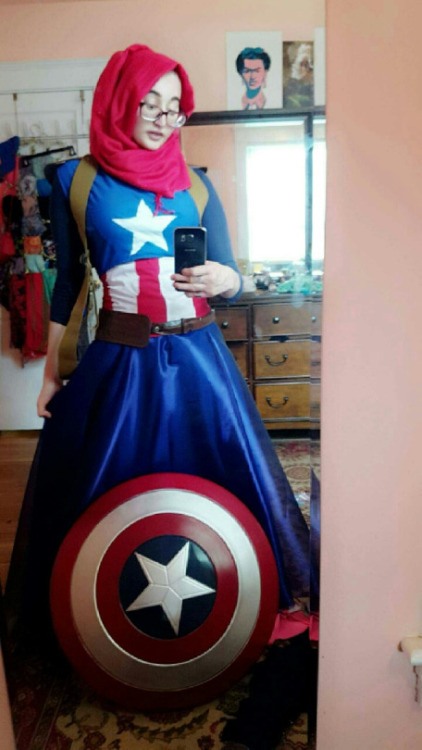 wardengrey:My Captain America cosplay from Boston Comic Con!! It was so well received and I wanna gi