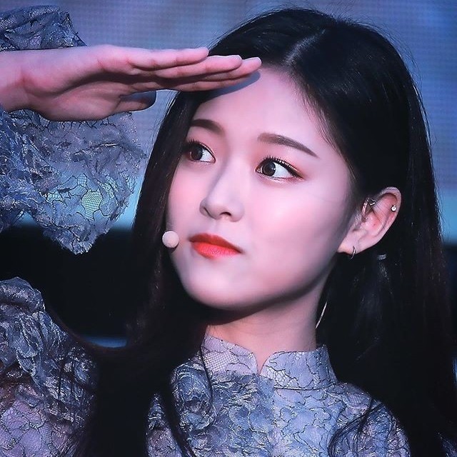 ㅤLALIㅤ — hyunjin (loona) icons. like or reblog if you save.