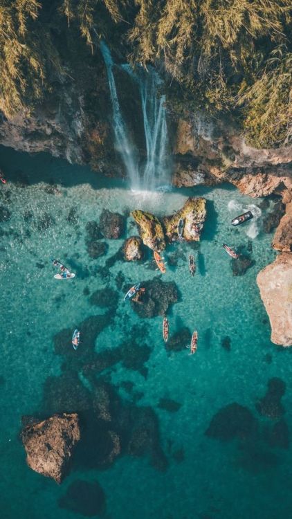 Waterfall, Nerja waterfall, boats, aerial view, 720x1280 wallpaper @wallpapersmug : ift.tt/2