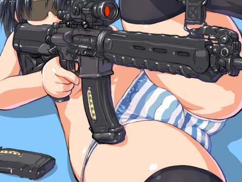 chicks with guns~ <3