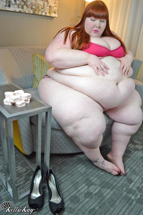 cl6672:lovethatfatbitchisback:ssbbwkellie.comlovethatfatbitch porn pictures