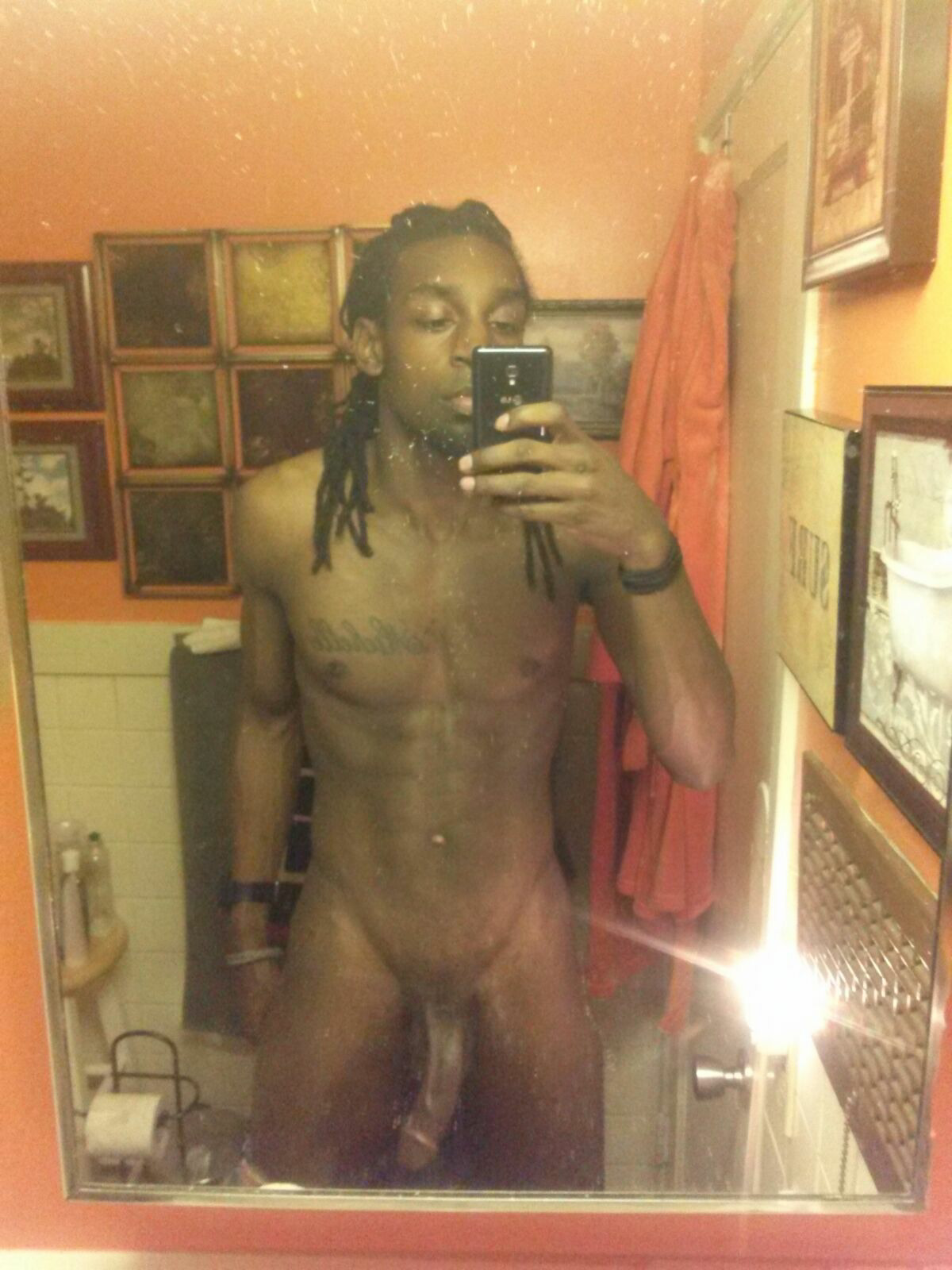 bigdickkreakfelp:  Dread-head appreciate👌😜👋