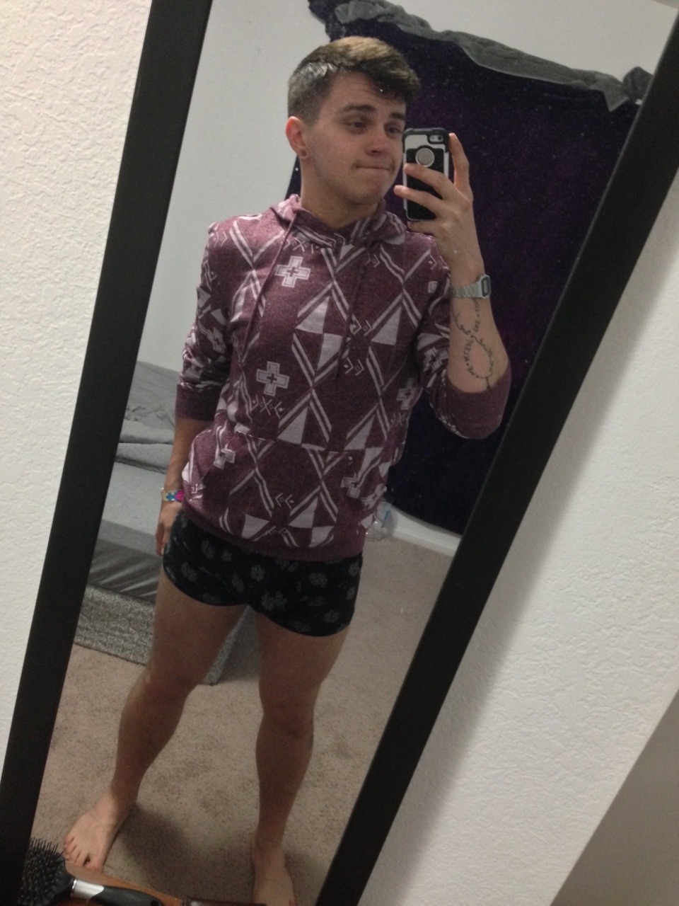 thatoneguy9892:  A belly &amp; undies post, as promised 😁😁😁