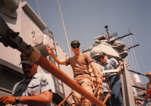 mynavyadventure:Steve Martin and Victoria Tennant visit the Wisconsin 10-20-1990