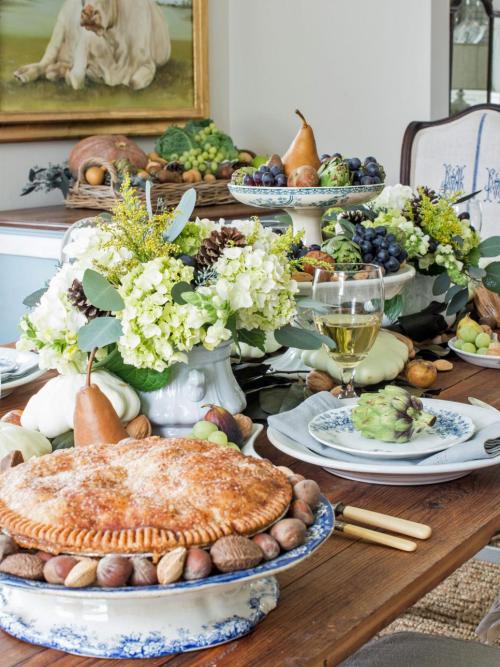By Marian Parsons , thanksgiving tablesetting. Fonte : www.hgtv.com ,via tinamotta.tumblr.com