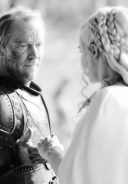 Swordofsnow:  Ser Jorah Dreams Of Rescuing His Dragon Queen And Basking In Her Gratitudedaenerys