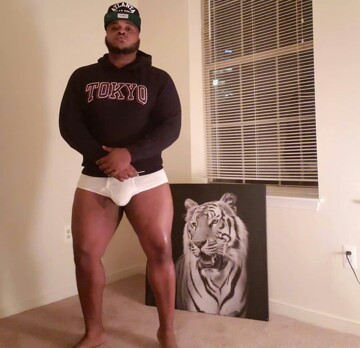 thickumsandthangs21: BIG DUDE TIGHTY WHITIES AND HOODIE!