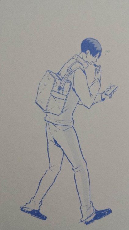 leeleetaichou:  from vol 14 lol.kindaichi saying “ah, good morning-!”