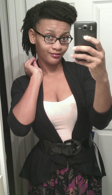 My cocoon curls turned to a regular twist out -____-So I added a pomp in the front for a 50s/retro f