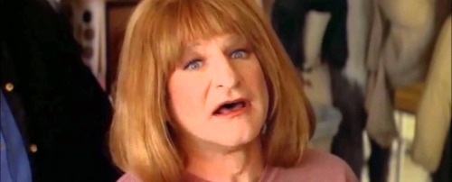 dubopkid:  black—blood:  That Titan reminded me of Robin Williams as Barbra Streisand in Mrs. Doubtfire  