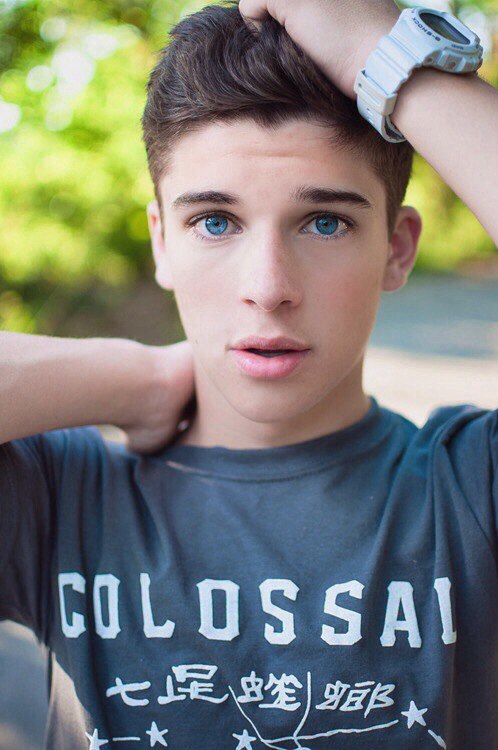 black4white:  blue eyes