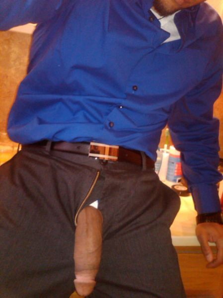 black-dicks-r-us:  FIND LOCAL BLACK GAY SEX! Over 500,000 Profiles…  www.BlackM4M.com
