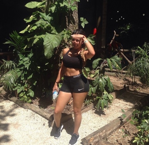 therealleaah:  bombshellssonly:  Vanessa  XIV