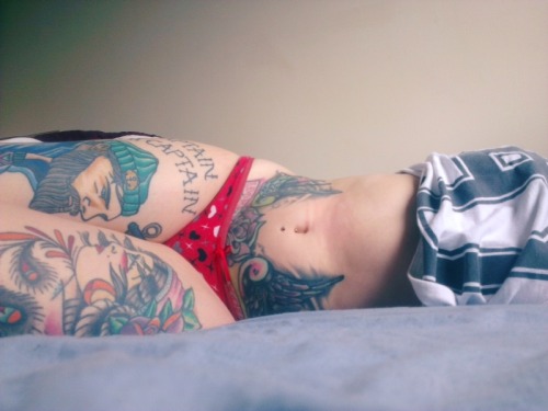 royeah:  Im just gonna lay here…  adult photos