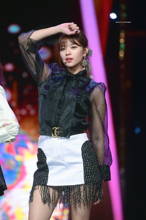 FYEAH! JEONGYEON