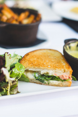 wearevanity:   Lobster Grilled Cheese…Yum