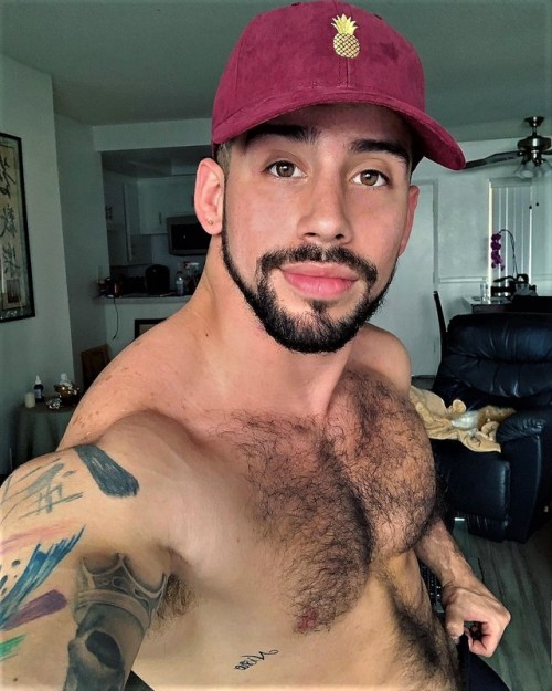 kazhairy:https://www.instagram.com/abelpirela/?hl=fr-ca