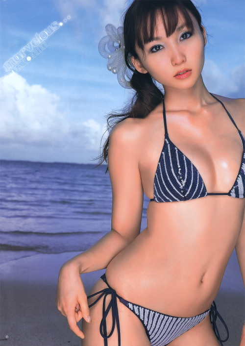 [Young pounding] 2011 No.16 Risa Yoshiki 吉木りさ