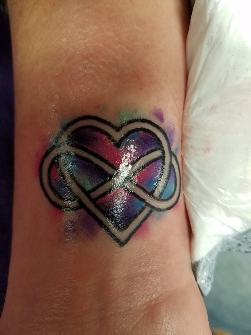 polylove-girls-blog:polyintheburbs:The wife’s new ink.Love...