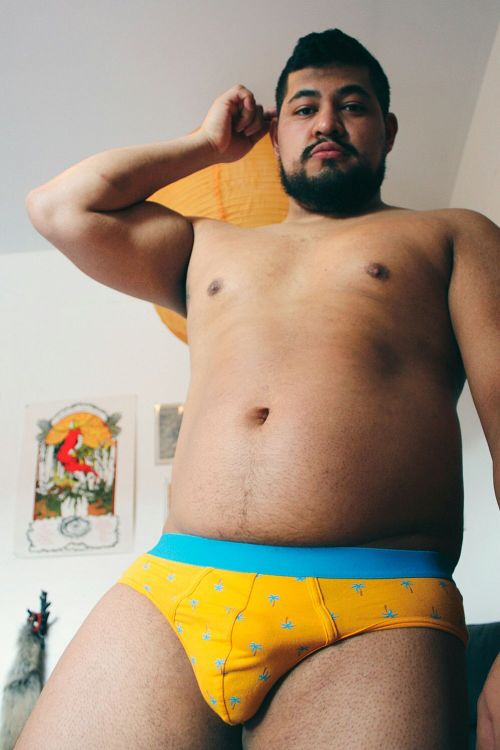 wcazador:Normally I don’t wear yellow underwears but this one is kind of nice  😈👙 and comfortable. 😶