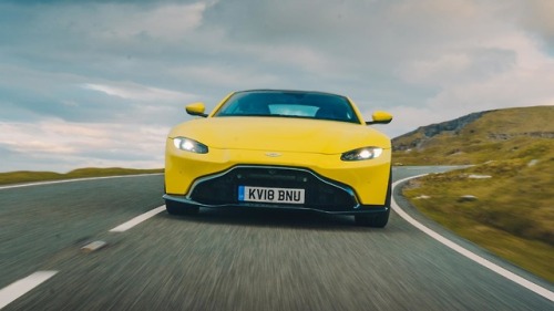 itsthezeke: Aston Martin Vantage (2018)Less is More.