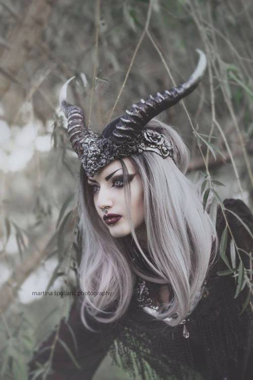 socialpsychopathblr: Obsidian Kerttu by Martina Špoljarić