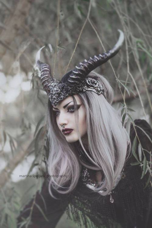 XXX socialpsychopathblr:  Obsidian Kerttu by photo