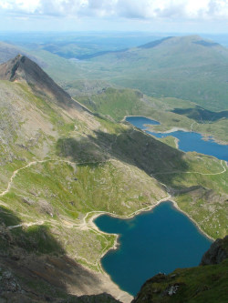 theencompassingworld:  wanderthewood:  Snowdon,