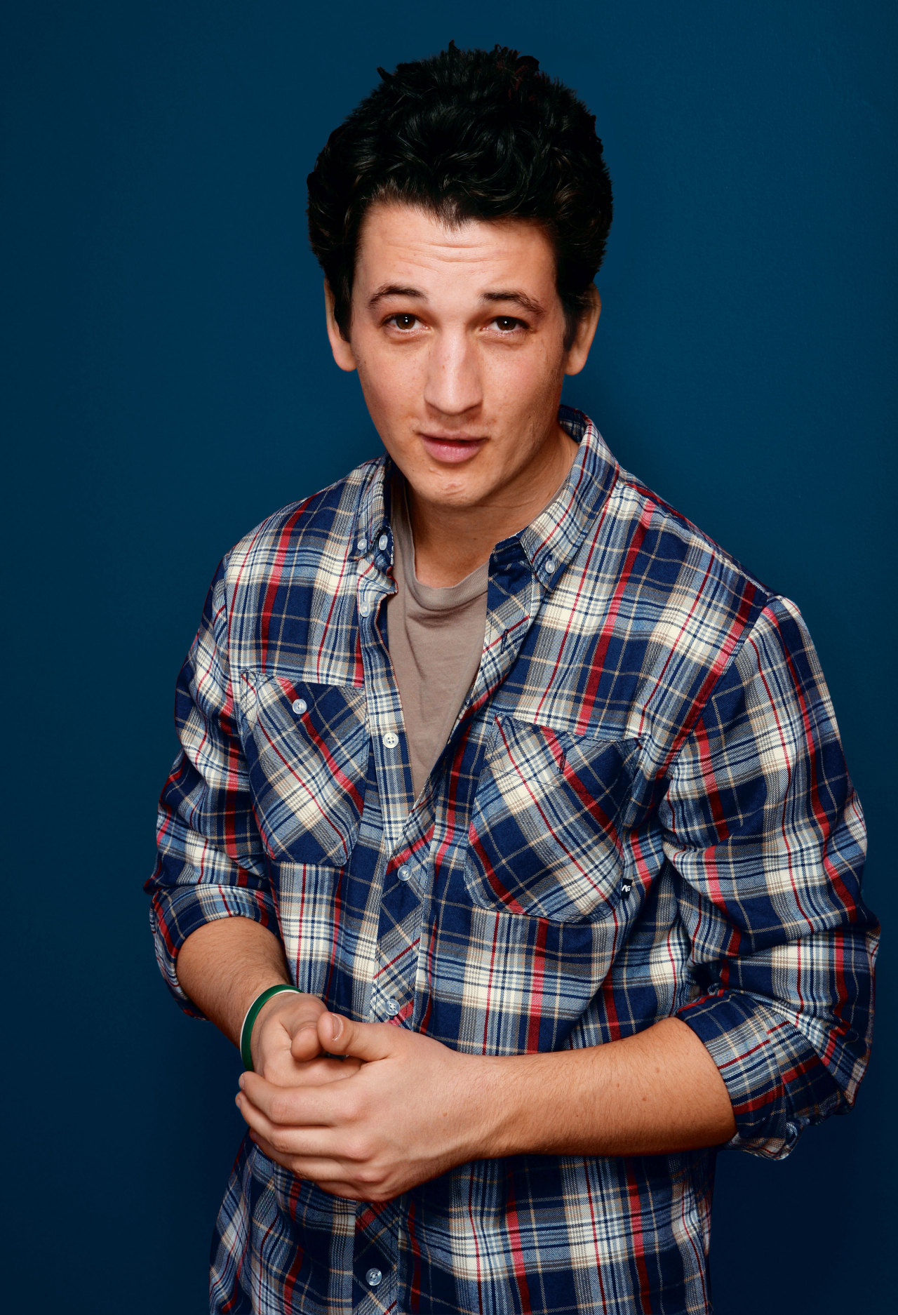 hombresdesnudo2:  Miles Teller &amp; Skylar Astin Naked!!!  21 &amp; Over