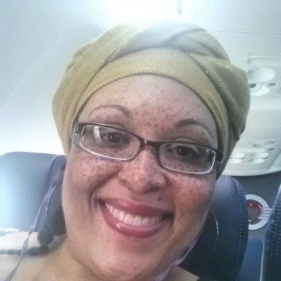 Another selfie on a plane! And I have the whole row to myself!! *Cabbage Patches in my seat…make that seats* Next stop Austin, then on to San Diego! Woohoo! #flygirl (at Ronald Reagan Washington National Airport)