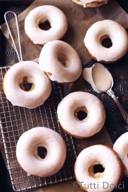 intensefoodcravings:  Spice Doughnuts with