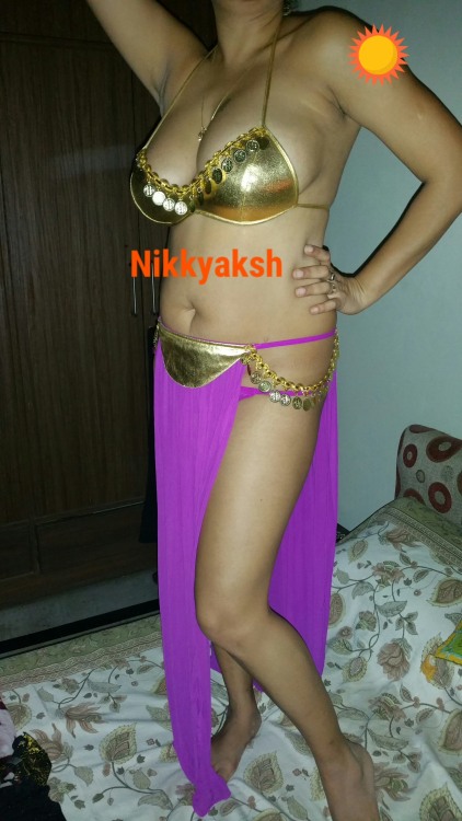 nikkyaksh:  So here is the ist set of the porn pictures