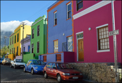 travelingcolors:  A stroll through Bo-Kaap, Cape Town | South Africa (by Rob Milenaar) 
