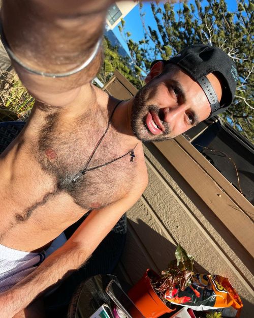 Corona Body Hair Chronicles: 32nd#gay #selfie #thirsty #hairy #scruff #beard #instagay #instabeard