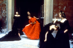 onlyoldphotography:Deborah Turbeville: From the Valentino Collection, 1977