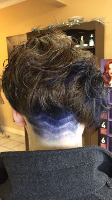 demihux:  notabreeder:  dykegothmortals:  demihux:  my mom hates this haircut 🌌🌈🌃     your mom is right  everyone fuck off i actually dont care enough to start shit enjoy your life  You&rsquo;re like a hella rad sunset, you go ✌