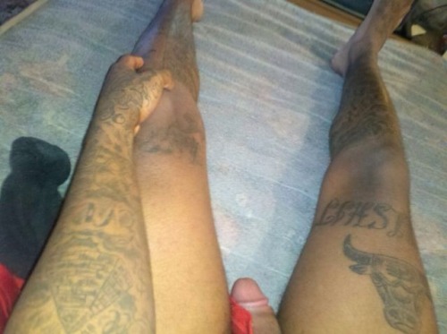 dcnupe:  scorpius21:  dachocolatefactory:  Pt 1  Multicultural, exposed, submissions, baited, male nude blog http://scorpius21.tumblr.com/  🏃🏃 