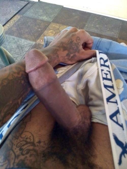 amateur-porn-filmer:  xlbig:  Jeremy Meeks  I am pretty sure these are fakes. Unless
